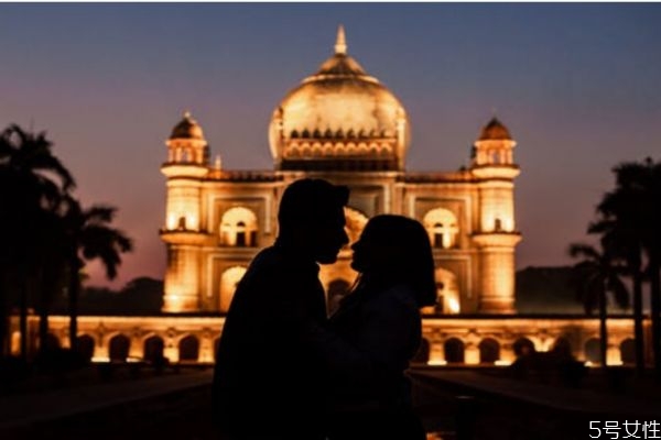 吵架后哄媳婦的暖心話 讓你輕松戳中她的淚點 吵架后哄媳婦的暖心話 讓你輕松戳中她的淚點