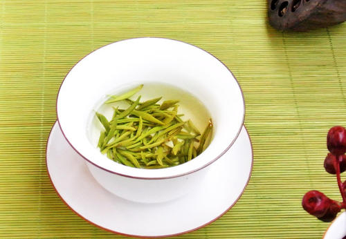 什么人不適合喝雀舌茶 雀舌茶適合什么人群喝 什么人不適合喝雀舌茶 雀舌茶適合什么人群喝