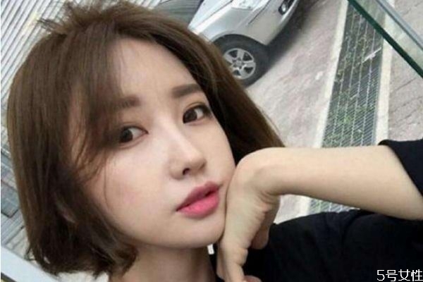 中分劉海怎么弄好看 哪種中分劉海比較受歡迎 中分劉海怎么弄好看 哪種中分劉海比較受歡迎