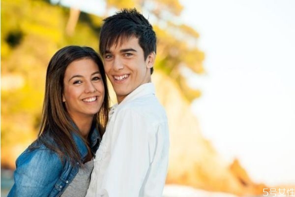 讓女人動心的好辦法 這些讓女人對你實名心動