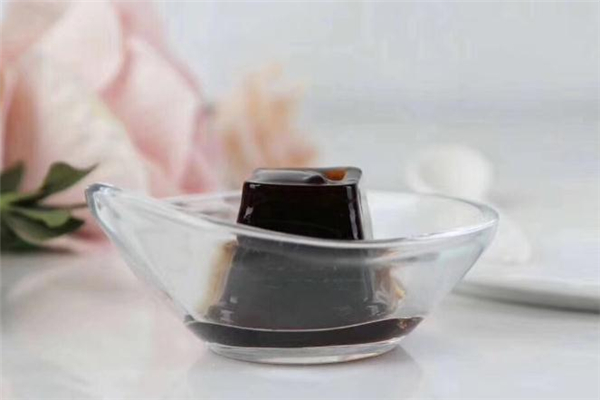 一定嗖龜苓膏吃了會(huì)拉肚子嗎 吃一定嗖肚子疼是怎么回事 一定嗖龜苓膏吃了會(huì)拉肚子嗎 吃一定嗖肚子疼是怎么回事