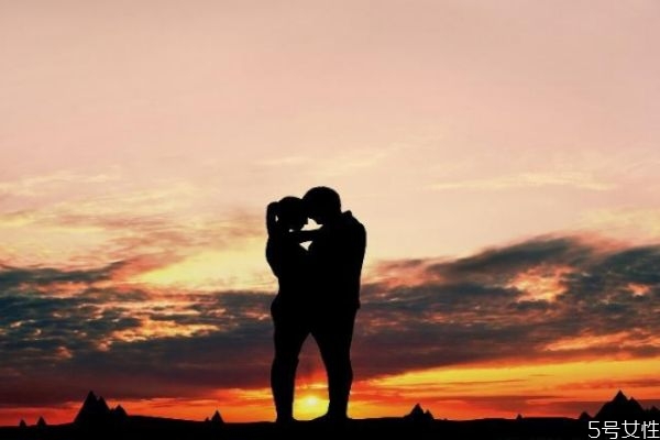 老公不和我說話怎么辦 老公不愿與我溝通 老公不和我說話怎么辦 老公不愿與我溝通