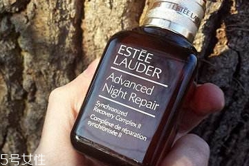 雅詩蘭黛小棕瓶精華真假辨別 8張圖輕松認出假貨