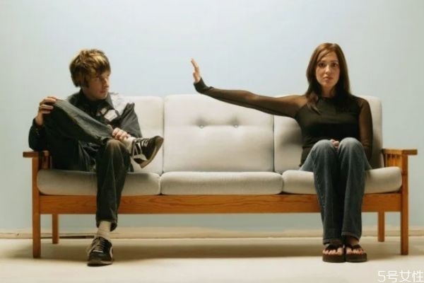 冷戰(zhàn)過后怎么恢復感情 夫妻冷戰(zhàn)后如何修復關(guān)系