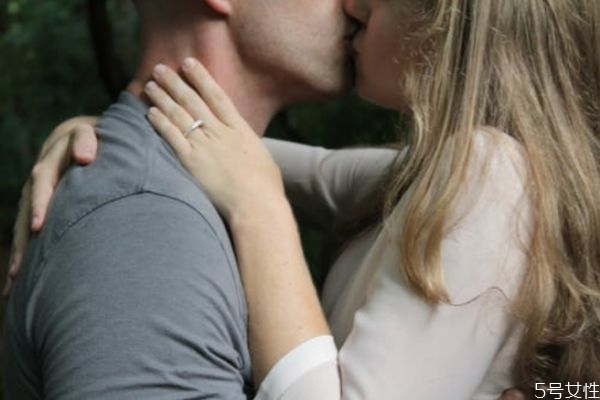 如何挽回老婆的心絕招 挽留老婆不離婚的話語(yǔ)