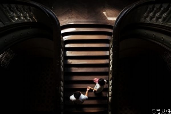 聰明妻子怎樣讓老公分離小三 分離小三的步驟 聰明妻子怎樣讓老公分離小三 分離小三的步驟