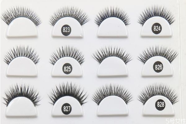 假睫毛貼一半好看嗎 假睫毛貼在真睫毛哪里 假睫毛貼一半好看嗎 假睫毛貼在真睫毛哪里