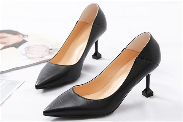 古愛(ài)莉女鞋怎么樣 古愛(ài)莉女鞋好穿嗎 古愛(ài)莉女鞋怎么樣 古愛(ài)莉女鞋好穿嗎