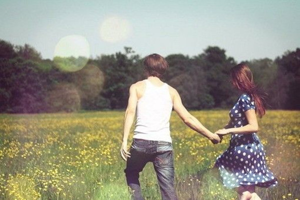 分手后應(yīng)不應(yīng)該說(shuō)前任的壞話(huà) 分手后說(shuō)前任壞話(huà)的男生能要嗎