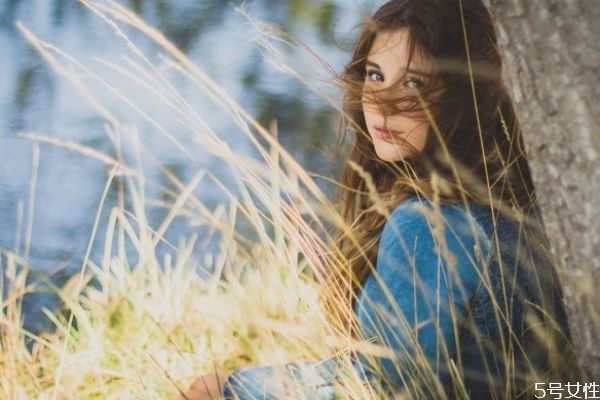 初戀分手后怎么挽回愛(ài)情 分手后復(fù)合的方法 初戀分手后怎么挽回愛(ài)情 分手后復(fù)合的方法