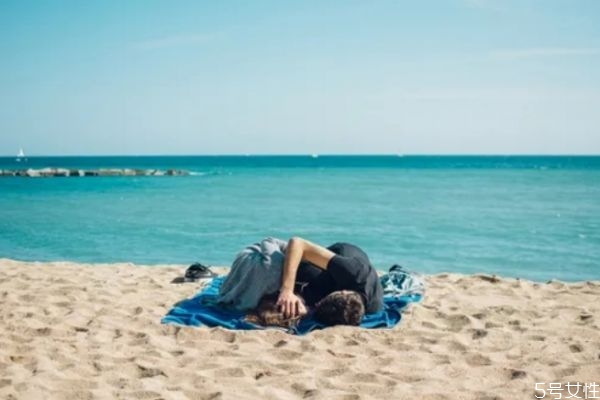 怎么正確看待自己的初戀 什么叫真正的初戀 怎么正確看待自己的初戀 什么叫真正的初戀