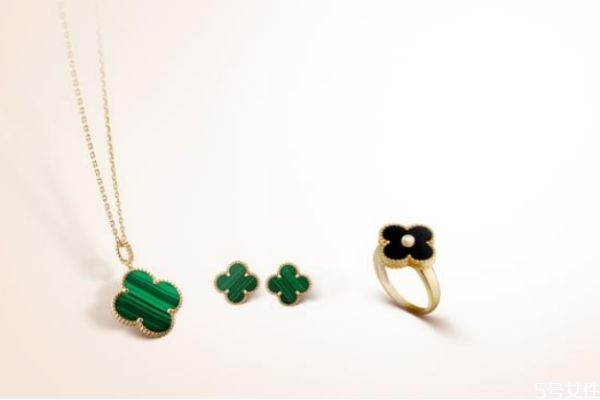 梵克雅寶有幾千塊錢(qián)的嗎 梵克雅寶四葉草工藝