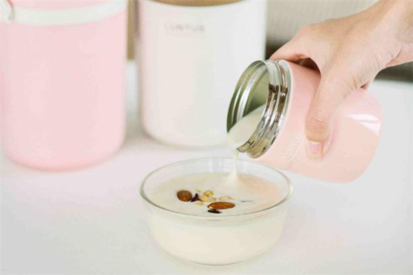 燜燒杯可以裝熟飯嗎 燜燒杯帶飯會(huì)餿嗎