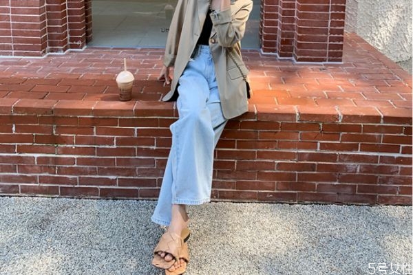 天絲牛仔褲有彈性嗎 天絲牛仔褲好還是棉質(zhì)好 天絲牛仔褲有彈性嗎 天絲牛仔褲好還是棉質(zhì)好