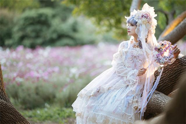 lolita怎么分山和正 lolita內(nèi)搭分山正嗎 lolita怎么分山和正 lolita內(nèi)搭分山正嗎