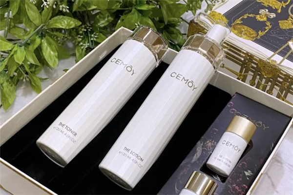 cemoy水乳適合什么膚質(zhì) cemoy水乳適合什么年齡