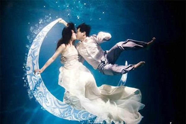 和喜歡的人聊不到一起還能交往嗎 和喜歡的人沒共同話題怎么辦 和喜歡的人聊不到一起還能交往嗎 和喜歡的人沒共同話題怎么辦