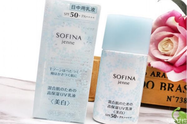 防護乳和隔離霜的區(qū)別 先用防護乳還是隔離霜 防護乳和隔離霜的區(qū)別 先用防護乳還是隔離霜