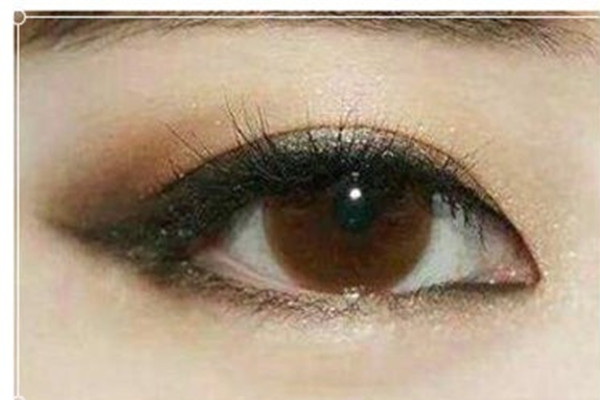 腫泡眼化什么顏色眼影好看 適合腫泡眼化的眼影推薦 腫泡眼化什么顏色眼影好看 適合腫泡眼化的眼影推薦