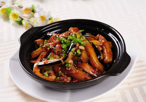 魚香茄子煲的做法 魚香茄子煲怎么做好吃 魚香茄子煲的做法 魚香茄子煲怎么做好吃