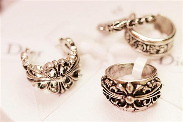 克羅心戒指真假對比 克羅心戒指梵文寓意 克羅心戒指真假對比 克羅心戒指梵文寓意