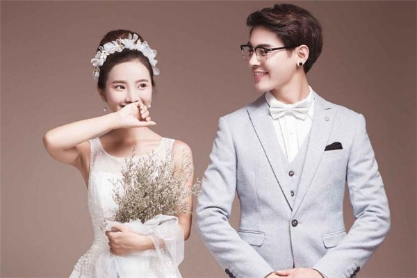 給妻子發(fā)信息不回怎么挽回 妻子對婚姻死心的表現(xiàn) 給妻子發(fā)信息不回怎么挽回 妻子對婚姻死心的表現(xiàn)