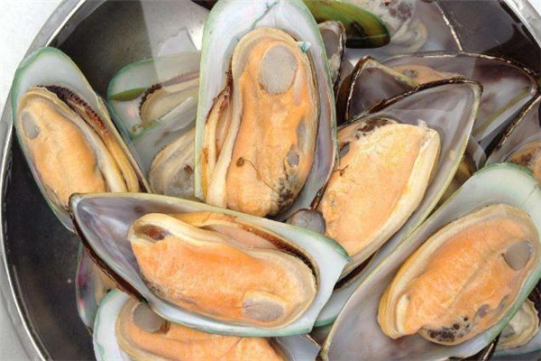 青口貝整個(gè)都可以吃嗎 青口貝里面黑的東西可以吃嗎