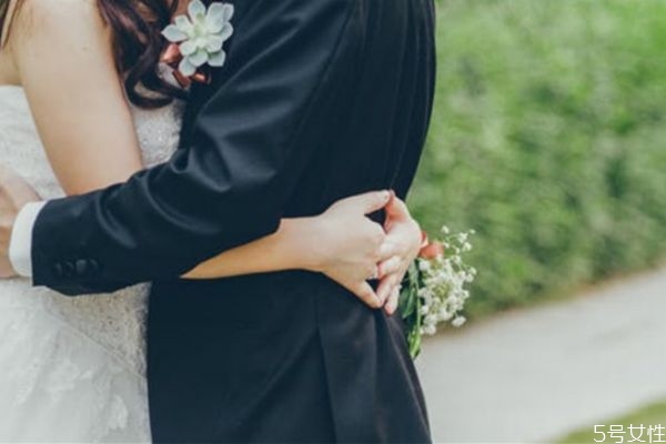 為什么現(xiàn)在離婚率那么高 導(dǎo)致離婚的原因排行 為什么現(xiàn)在離婚率那么高 導(dǎo)致離婚的原因排行