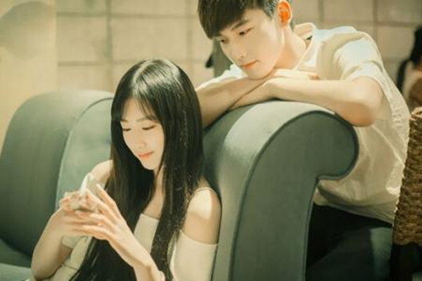 怎樣給男人制造浪漫 給男人制造浪漫的方法 怎樣給男人制造浪漫 給男人制造浪漫的方法