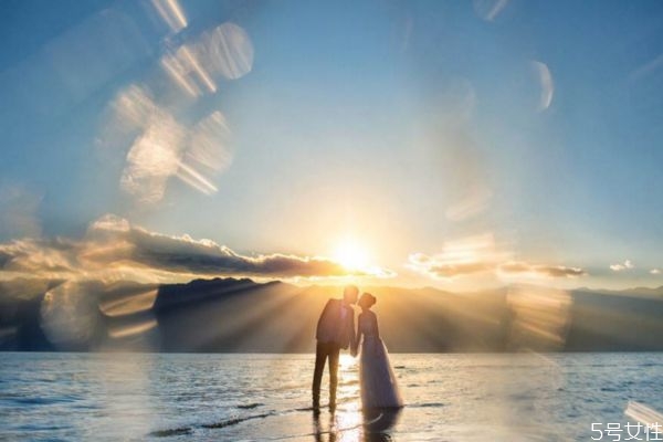 平淡期怎么讓感情升溫 感情升溫的幾個小套路 平淡期怎么讓感情升溫 感情升溫的幾個小套路