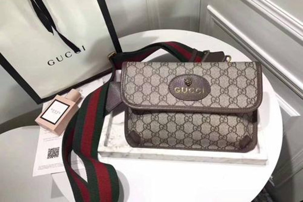 gucci虎頭腰包好用嗎 gucci虎頭腰包怎么辨別真?zhèn)?>
         				<strong>gucci虎頭腰包好用嗎 gucci虎頭腰包怎么辨別真?zhèn)?/strong>
         			</a>
         				<p>gucci的包包一直都是大家比較喜歡的，而且他家的包包都很有他家的味道，很多明星都喜歡背，那么gucci虎頭腰包怎么辨別真?zhèn)文亍?/p>
         		</li> 
                                               <li>
         			<a href=