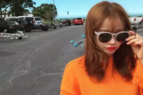 女生頭發(fā)染什么顏色好看 適合女生染的好看的顏色 女生頭發(fā)染什么顏色好看 適合女生染的好看的顏色