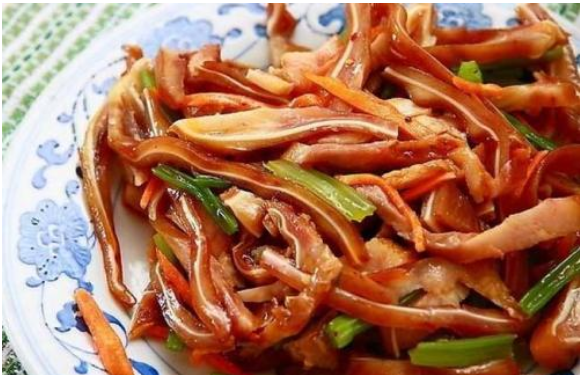 麻辣耳絲怎么做好吃 麻辣耳絲的做法 麻辣耳絲怎么做好吃 麻辣耳絲的做法