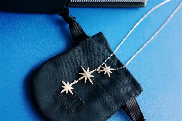 apm六芒星項鏈多少錢 apm六芒星項鏈是什么材質(zhì) apm六芒星項鏈多少錢 apm六芒星項鏈是什么材質(zhì)