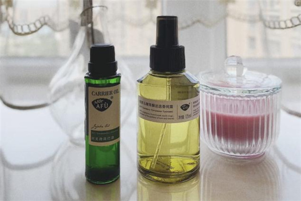 阿芙荷荷巴油怎么打開(kāi) 阿芙荷荷巴油用前要熱敷嗎