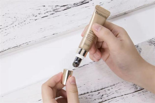 梵蜜琳眼霜多少錢(qián)一支 梵蜜琳眼霜一支多少克 梵蜜琳眼霜多少錢(qián)一支 梵蜜琳眼霜一支多少克