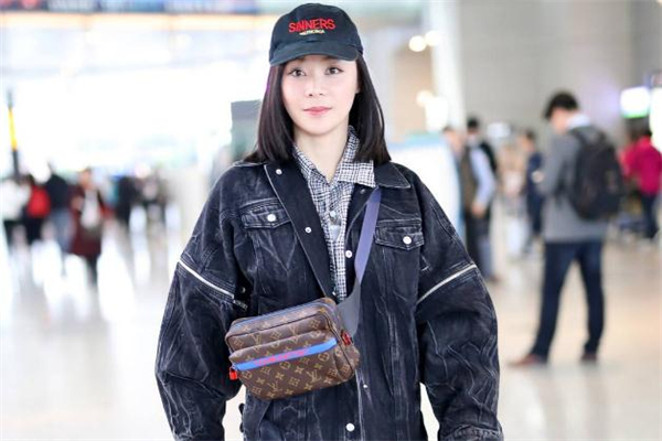 lv包包保修期多長(zhǎng)時(shí)間 lv包包維修是免費(fèi)的嗎 lv包包保修期多長(zhǎng)時(shí)間 lv包包維修是免費(fèi)的嗎