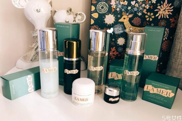 玻尿酸護膚品適合什么年齡用 玻尿酸護膚品可以長期用嗎 玻尿酸護膚品適合什么年齡用 玻尿酸護膚品可以長期用嗎