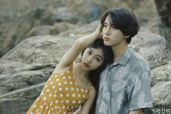 很甜很撩的句子有哪些 浪漫到骨子里的句子 很甜很撩的句子有哪些 浪漫到骨子里的句子