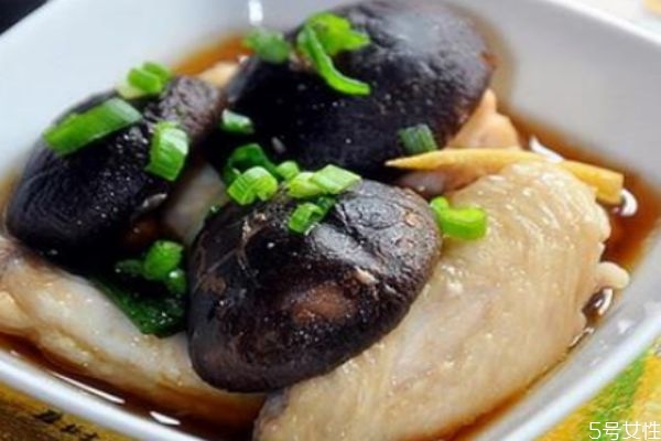 冬菇蒸雞翅的做法 冬菇蒸雞翅的營養(yǎng)價值 冬菇蒸雞翅的做法 冬菇蒸雞翅的營養(yǎng)價值