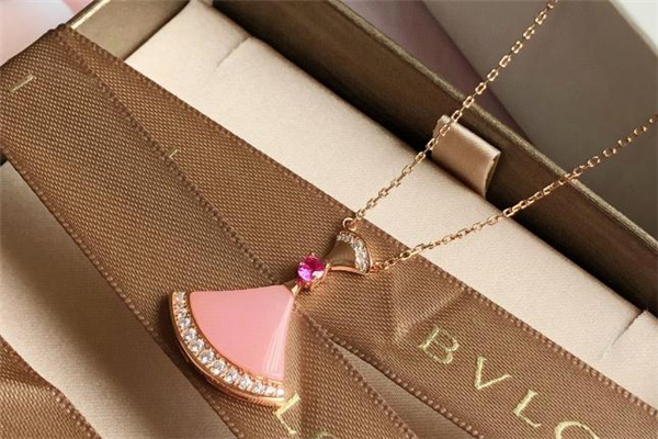 2020寶格麗七夕限定項鏈多少錢 2020寶格麗七夕項鏈款式 2020寶格麗七夕限定項鏈多少錢 2020寶格麗七夕項鏈款式