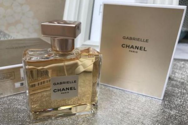 嘉柏麗爾香水新款舊款區(qū)別 嘉柏麗爾香水新款舊款不同 嘉柏麗爾香水新款舊款區(qū)別 嘉柏麗爾香水新款舊款不同