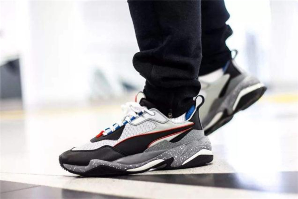 老爹鞋配什么襪子好看 老爹鞋適合腿粗的人嗎 老爹鞋配什么襪子好看 老爹鞋適合腿粗的人嗎