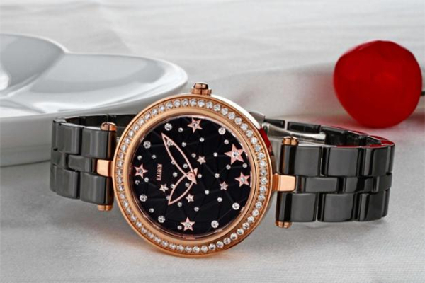 手表表帶兩邊節(jié)數(shù)要對稱嗎 怎么調(diào)節(jié)手表表帶鋼帶長度 手表表帶兩邊節(jié)數(shù)要對稱嗎 怎么調(diào)節(jié)手表表帶鋼帶長度