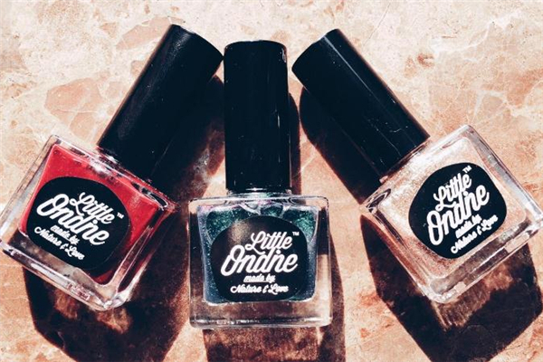 水性指甲油為什么一碰水就掉了 水性指甲油怎么涂不容易掉 水性指甲油為什么一碰水就掉了 水性指甲油怎么涂不容易掉