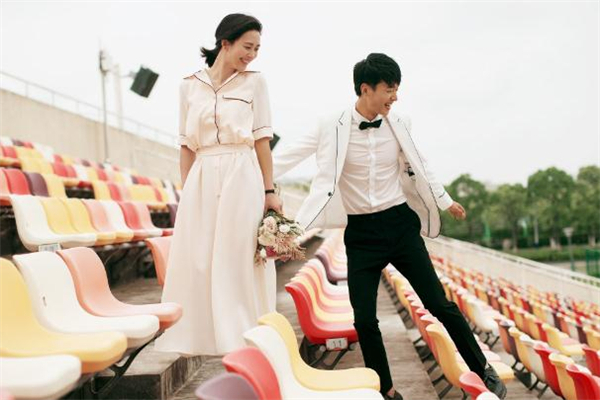 我出軌了老公打我我該怎么辦 我出軌了老公原諒我還能繼續(xù)過嗎 我出軌了老公打我我該怎么辦 我出軌了老公原諒我還能繼續(xù)過嗎