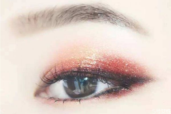 眼線筆分為哪幾種 不同的眼線產品優(yōu)缺點