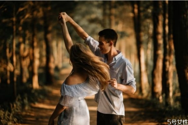 老公怎么才能挽回 挽回老公的方法步驟 老公怎么才能挽回 挽回老公的方法步驟