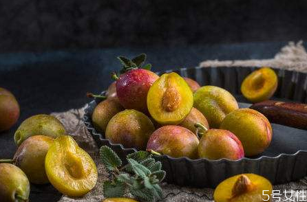 西梅的副作用 西梅吃了拉肚子是為什么 西梅的副作用 西梅吃了拉肚子是為什么