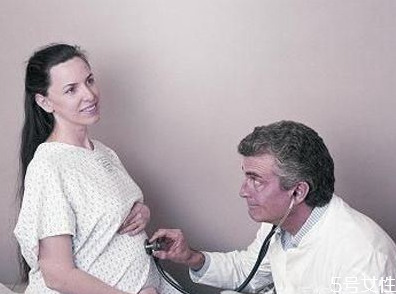 孕婦氣喘不過來怎么辦 孕婦氣短會(huì)導(dǎo)致孩子缺氧嗎 孕婦氣喘不過來怎么辦 孕婦氣短會(huì)導(dǎo)致孩子缺氧嗎